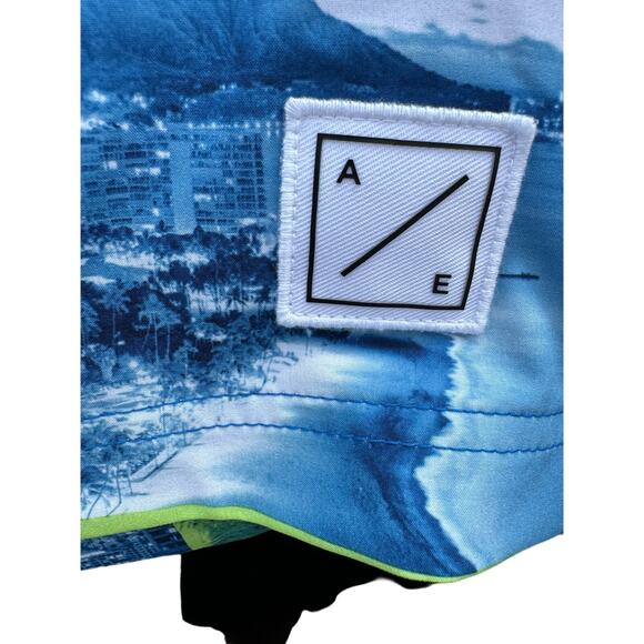 AMERICAN EAGLE NWT board shorts swim trunks blue green beach scene resort mens M - Picture 3 of 6